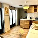 Lillehosts 2, Vieux Lille, Newly Renovated, Modern & Stylish Apartment, Perfectly Located