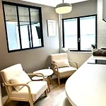 Lillehosts 2, Vieux Lille, Newly Renovated, Modern & Stylish Apartment, Perfectly Located Daire *