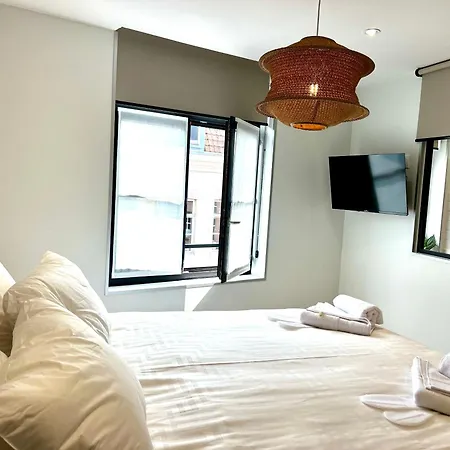 Lillehosts 2, Vieux Lille, Ac, Newly Renovated Modern Apartment, Perfectly Located Lilla